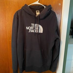 The North Face Pullover in Black